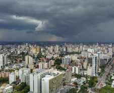 O Simepar apresentou as linhas de ações no desenvolvimento de cidades resilientes no Estado do Paraná. A palestra do engenheiro hidrólogo e pesquisador da empresa, Arlan Scortegagna, aconteceu no evento online do CityHub, sobre ?Inovação e Sustentabilidade para transformação das cidades?, realizado nesta quarta-feira (16). - Curitiba, 17/06/2021  -  Foto: José Fernando Ogura/AEN