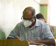 A Universidade Estadual do Norte do Paraná (UENP) divulgou nesta segunda-feira, 21, o gabarito provisório e o caderno de provas do Vestibular 2021. O Processo Seletivo Vestibular, realizado ontem, dia 20, reuniu 3197 candidatos que concorreram a 1083 vagas ofertadas nos cursos de graduação da Universidade. O exame aconteceu nas cidades de Bandeirantes, Cornélio Procópio e Jacarezinho.  21/06/2021  -  Foto: UENP