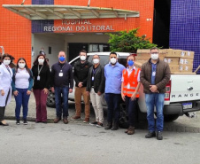 Os pacientes internados nos leitos de enfermaria exclusivos para covid-19 e pediatria do Hospital Regional do Litoral (HRL) ganham, a partir desta terça-feira (22), mais conforto e bem-estar em seu tempo de permanência no hospital. A Multinacional Louis Dreyfus Company (LDC) em parceria com a Thin Tecnologia, realizaram a doação de 14 aparelhos de TV 32 polegadas.  -  Paranaguá, 22/06/2021  -  Foto: SESA