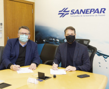 A Companhia de Saneamento do Paraná (Sanepar) e o Banco Regional de Desenvolvimento do Extremo Sul (BRDE) assinaram na manhã desta quinta-feira (8) um Acordo de Cooperação Técnica.  -  Curitiba, 08/07/2021  -  Foto: Sanepar