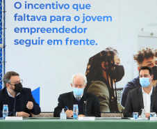 Governador Carlos Massa Ratinho Junior lança Programa de Microcrédito para Jovens Empreendedores. Palácio Iguaçu, 16/08/2021.Foto: José Fernando Ogura/AEN