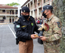 A Polícia Militar do Paraná formou, nesta sexta-feira (24/09), 30 militares estaduais do Paraná, três do Amapá e uma policial do Ceará com o XV Curso de Controle de Distúrbios Civis (CCDC) turma 2021. -  Curitiba, 24/09/2021  -  Foto: Soldado Ismael Ponchio