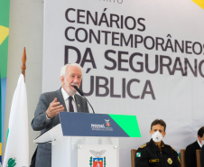 O vice governador Darci Piana participa  nesta quarta-feira  (20) do lançamento de programa de cursos de atualização profissional e de especialização nas áreas de Polícia Comunitária, Mediação de Conflitos e Análise Criminal para 6,2 mil profissionais de todo o Paraná,  no Palacio Iguacu.   Curitiba, 20/10/2021 -  Foto: Geraldo Bubniak/AEN