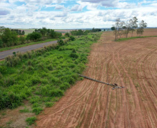LINHA UMUARAMA XAMBRÊ - Os temporais que castigaram as regiões Sudoeste, Oeste, Noroeste e Norte do Paraná no mês de outubro já causaram, somados, mais danos ao sistema elétrico da Copel do que o ciclone-bomba, evento climático excepcional que atingiu o Leste do Paraná em junho de 2020