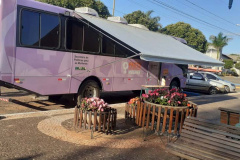 Governo do Paraná envia Ônibus Lilas para dar suporte no atendimento e orientação gratuitos às mulheres vítimas de violência ao município de Paranapoema