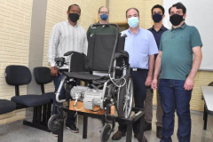  Projeto inovador de cadeira de rodas motorizada da UEL ganha menção honrosa em premiação internacional