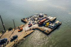 DER/PR altera restrições para veículos pesados no ferry boat de Guaratuba 