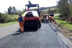 Estado assina contratos de R$ 60 milhões para conservação de rodovias no Oeste