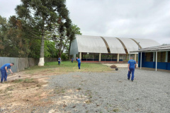  	Programa que emprega mão de obra de presos na manutenção de escolas recebe reforço no Sudeste