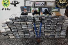 Policiais Militares apreendem caminhão carregado com 176 kg de cocaína em Paranaguá