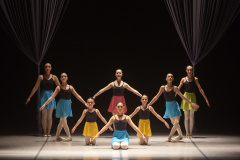 Escola de Dança Teatro Guaíra abre inscrições para turmas de 2024