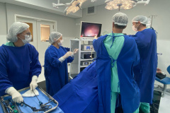 Com apoio do Estado, Hospital Regional da Lapa realiza sua primeira cirurgia por vídeo