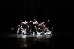 "Crisálida": obra da Escola de Dança do Guaíra faz analogia às transformações da vida humana