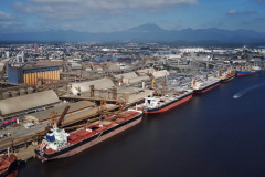  Importação cresce 14% nos portos paranaenses em 2024