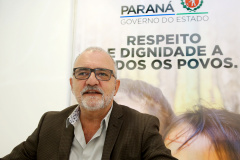 Governo do Paraná cria superintendência de Diálogo e Interação Social.Responsável pela gestão da nova superintendência, Mauro Rockembach explica que a intenção da pasta é deixar a passividade que marcou a política social durante anos no Estado e buscar diretamente nos focos de necessidade projetos que possam ser viabilizados pelo governo. Foto: Jaelson Lucas/ANPr