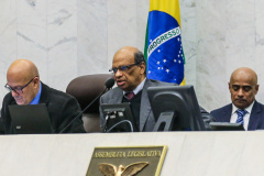 Audiência pública de prestação de contas do governo do Estado do primeiro quadrimestre de 2019 com o secretário de Estado da Fazenda (SEFA), Renê Garcia Júnior no plenário da Assembleia Legislativa do Paraná.   Curitiba, 05/06/2019 -  Foto: Geraldo Bubniak/ANPr