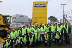 Na quarta-feira (7), começou a série de visitas técnicas na fábrica da New Holland e capacitação dos novos técnicos do Instituto Paranaense de Assistência Técnica e Extensão Rural (Emater), com palestrantes da Embrapa, Emater e Secretaria de Estado da Agricultura e do Abastecimento.