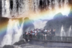 O Parque Nacional do Iguaçu, em Foz do Iguaçu, maior atrativo turístico do Paraná, recebeu 2.020.358 turistas em 2019. É o recorde de visitações na unidade de conservação e a primeira vez da história em que as catracas giraram mais de dois milhões de vezes.
04/2019 - Foz do Iguaçu - Cataratas Foto: José Fernando Ogura/AEN