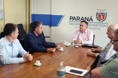 O secretário de Estado da Saúde, Beto Preto, discutiu nesta terça-feira (31) com representantes de entidades hospitalares a possibilidade de ampliação de parcerias e apresentou a estrutura e as estratégias do Paraná no enfrentamento ao coronavírus. Foto:SESA