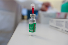 CGE passa a receber denúncias de fura-filas da vacina.Foto: Geraldo Bubniak/AEN