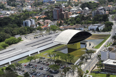 Excepcionalmente, o Museu Oscar Niemeyer (MON) estará aberto na segunda-feira (6/9) que antecede os feriados de 7 de setembro e Dia da Padroeira (8/9). Além da segunda, o Museu mantém seu funcionamento das 10h às 18h durante toda semana, inclusive nos feriados de terça e quarta-feira.  -  Curitiba, 31/08/2021  -  Foto: Joel Rocha