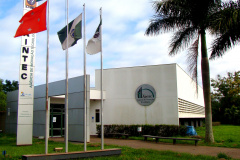 As universidades estaduais de Londrina (UEL), Maringá (UEM) e do Oeste do Paraná (Unioeste) estão entre as principais instituições depositantes de pedidos de propriedade intelectual, no Instituto Nacional de Propriedade Industrial (Inpi). O ranking inclui ativos como patentes de invenção, modelos de utilidade, marcas, desenhos industriais e software, depositados em 2020. - curitiba, 18/10/2021 - Foto: UEL