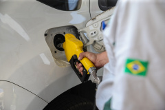 Paraná congela valor de referência do ICMS sobre combustíveis. Foto: Geraldo Bubniak/AEN