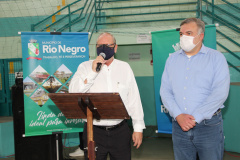 Programa Paraná Cidadão leva serviços gratuitos à população de Rio Negro. Foto; SEJUF