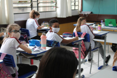 Acontece a partir de segunda-feira (8) até 10 de dezembro a aplicação do Saeb 2021 (Sistema de Avaliação da Educação Básica), um conjunto de testes que têm o objetivo de realizar um diagnóstico da educação básica brasileira, incluindo escolas públicas e privadas. - Curitiba, 05/11/2021 - Foto: SEED