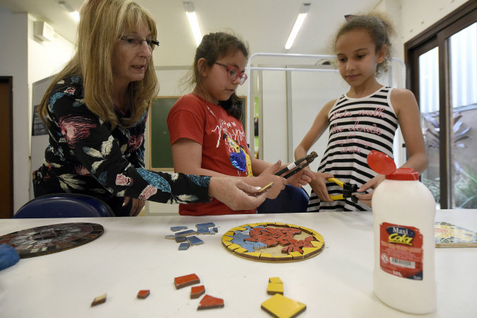 Centro Juvenil de Artes Plásticas retoma oficinas para crianças e  adolescentes