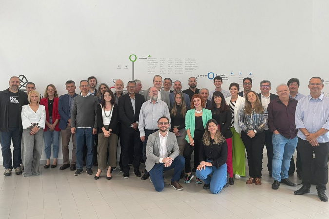 Paraná was part of a Brazilian delegation that visited science and technology centers in Portugal.